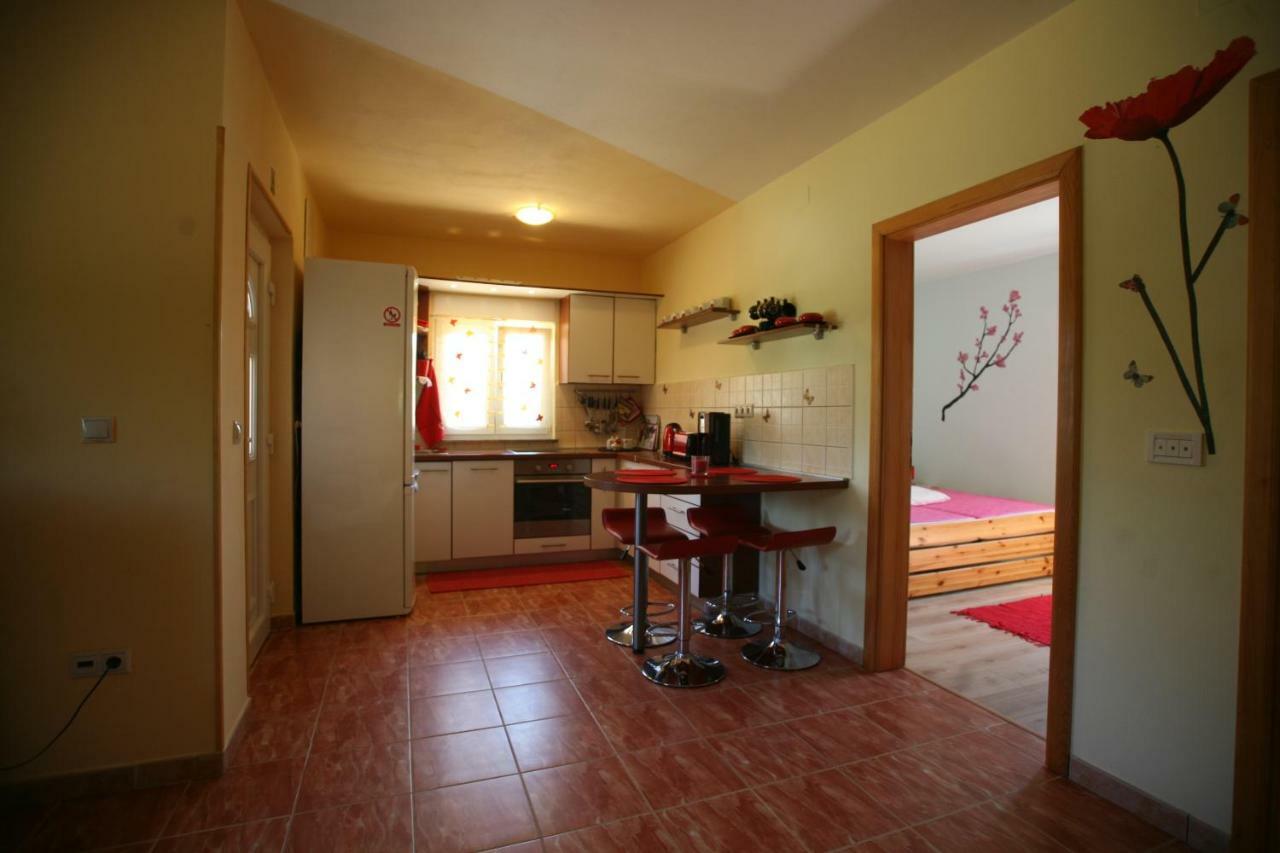 Raj Muraj Ferienappartement Kornic Luaran gambar