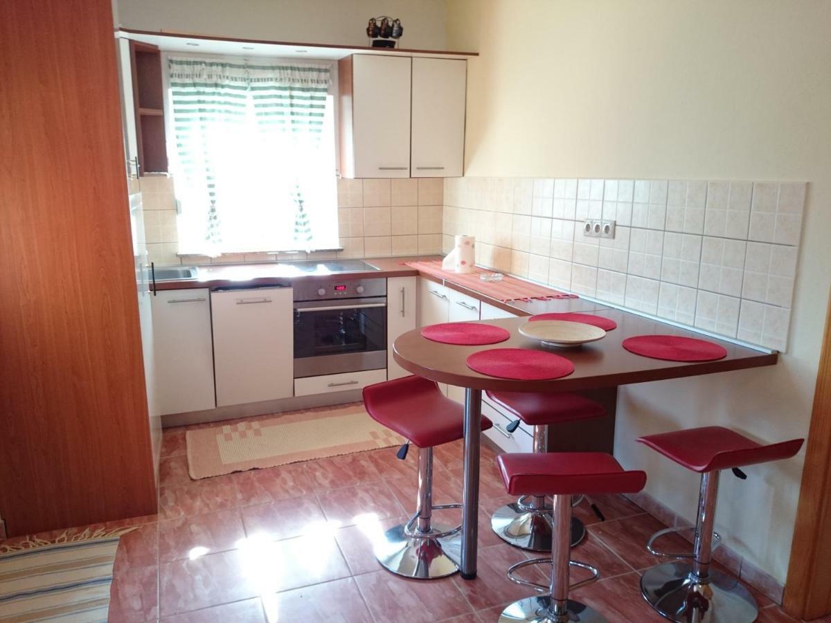 Raj Muraj Ferienappartement Kornic Luaran gambar
