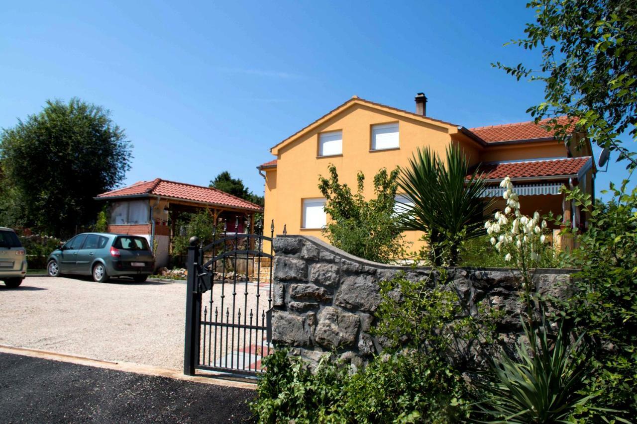 Raj Muraj Ferienappartement Kornic Luaran gambar